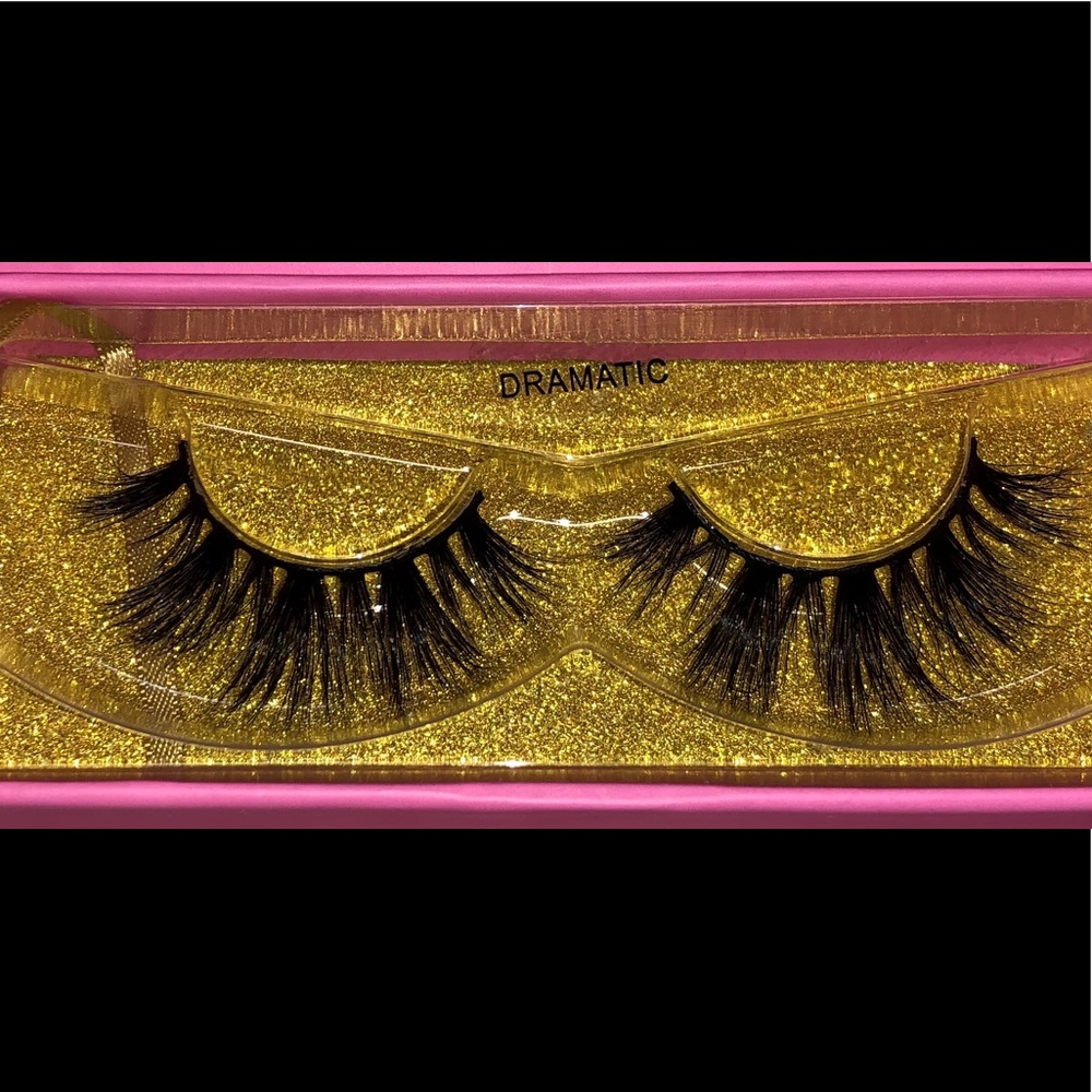 LUXURY MINK LASHES BY IMELDA